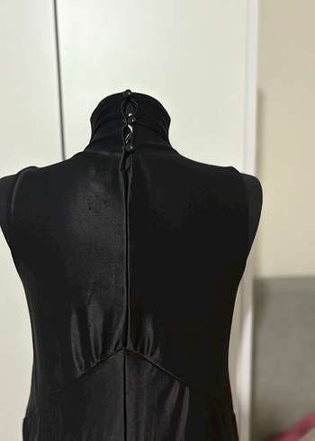 Siyah saten Uzun Kollu Yüksek Yakalı Drapeli Elbise - Görsel 8