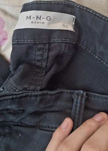 Düğmeli Siyah Loose Fit Midi Kot Pantolon - Görsel 3