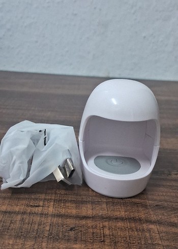 miniQ3 Pembe Mini Tırnak Lambası 2 tanedir içinde sarjı vardır - Görsel 2