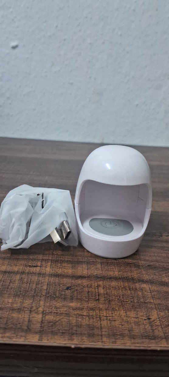 miniQ3 Pembe Mini Tırnak Lambası 2 tanedir içinde sarjı vardır - Görsel 2