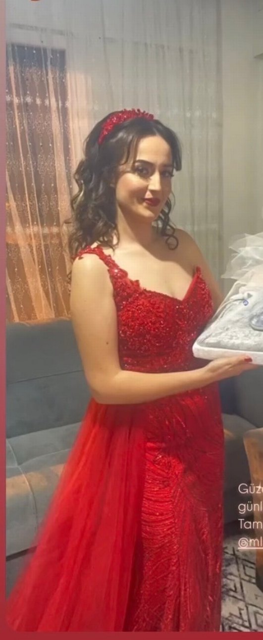 Kırmızı tek kollu balık elbise - Görsel 2