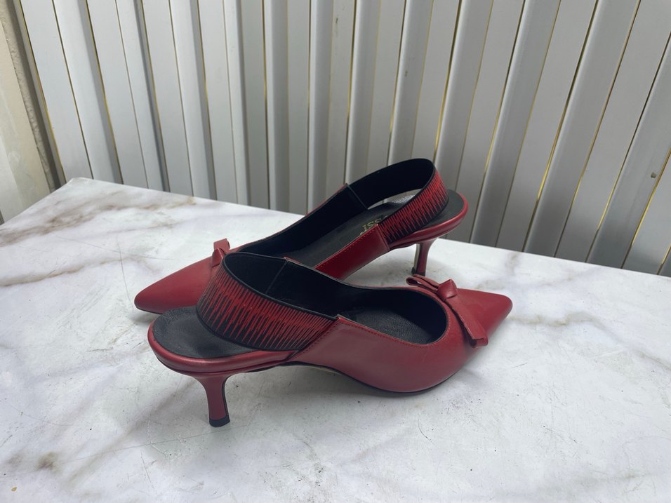 Klasik Kırmızı Tokalı Stiletto Topuklu Kadın Ayakkabı - Görsel 2