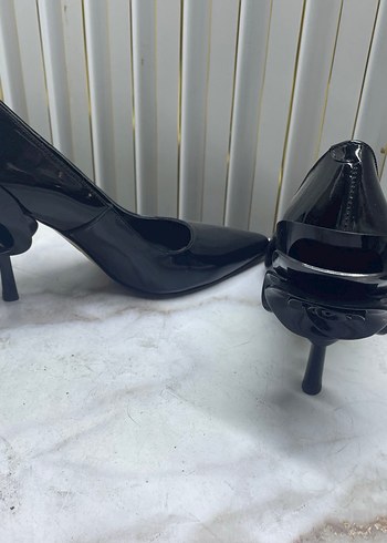 Kadın Siyah Rugan Stiletto Topuklu Ayakkabı - Görsel 2