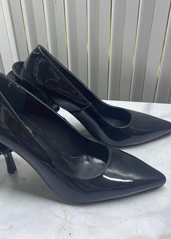 Kadın Siyah Rugan Stiletto Topuklu Ayakkabı - Görsel 3