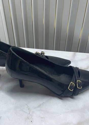 Siyah Tokalı Stiletto Kadın Ayakkabı - Görsel 2