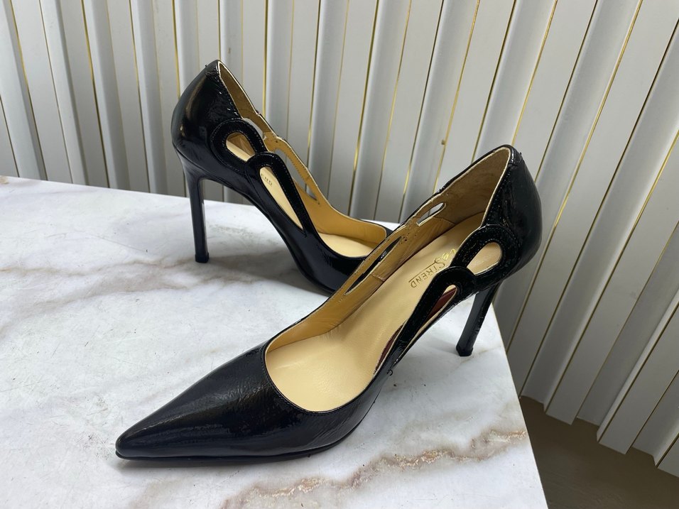 Siyah rugan Desenli Tokalı Stiletto - Görsel 2