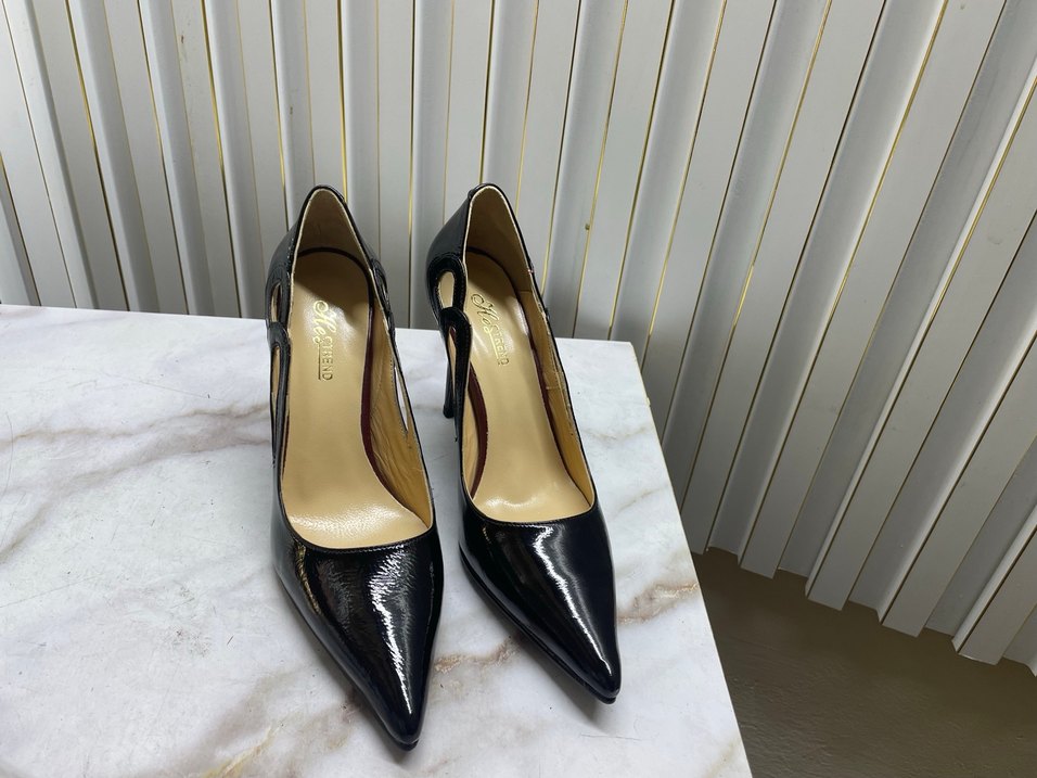 Siyah rugan Desenli Tokalı Stiletto - Görsel 3