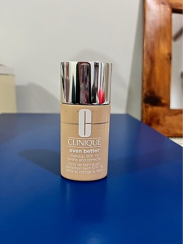 Clinique Even Better Fondöten spf15