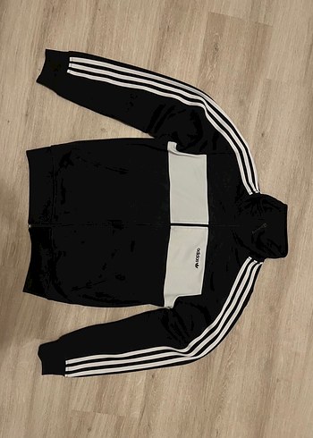 Adidas m