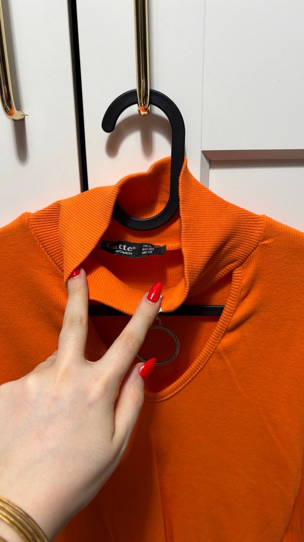 Turuncu Fermuarlı Yarım Boğazlı Kadın Kazak - Görsel 4