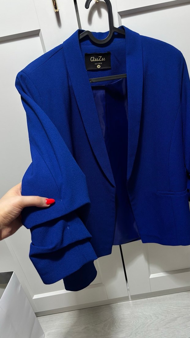 Saks Mavisi Kolu Büzgü Detaylı Blazer Ceket - Görsel 4