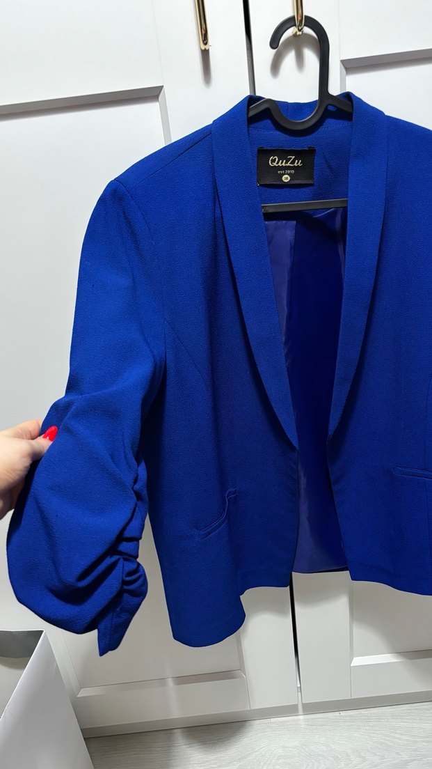 Saks Mavisi Kolu Büzgü Detaylı Blazer Ceket - Görsel 3