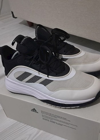 Adidas Own The Game 3.0 43 1/3 - Görsel 2