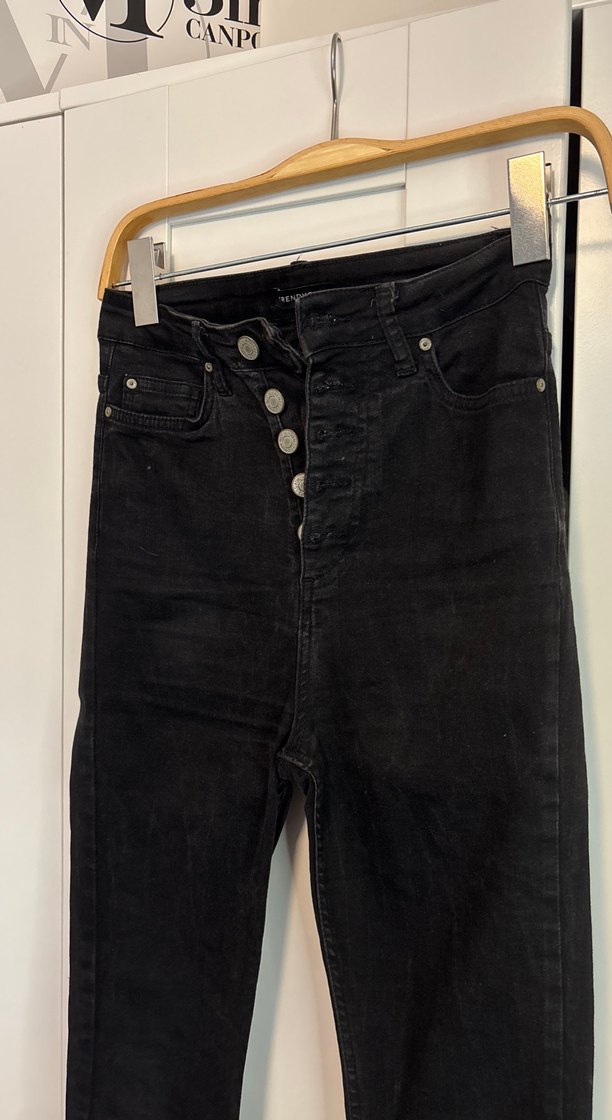 Düğmeli Siyah Süet Kadın Pantolon - Görsel 4