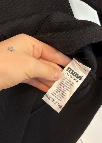 V Yaka Siyah Uzun Kollu Kadın Kazak - Görsel 3