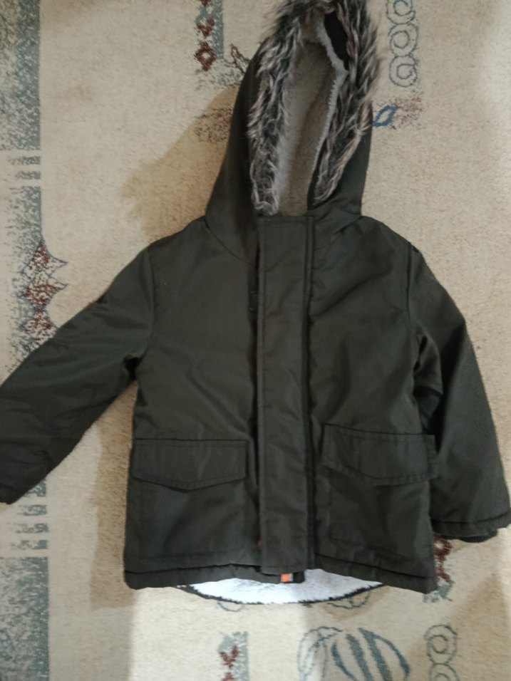 Gri Kapüşonlu Erkek Çocuk Mont - Görsel 4