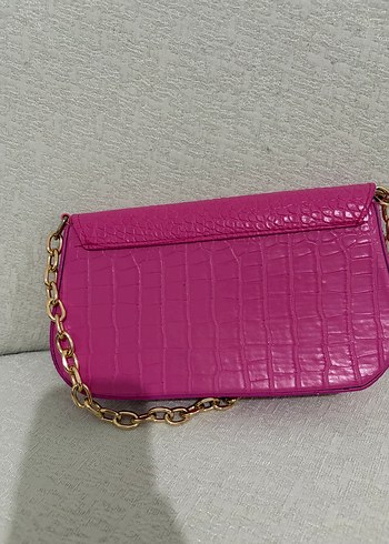 Pembe Zincir Detaylı Deri Yılan Desenli Çanta - Görsel 2