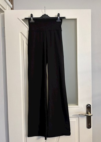 Kadın Siyah Midi Geniş Paça tayt - Görsel 3