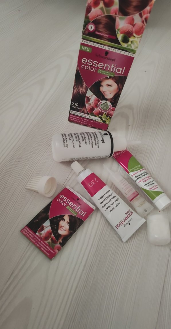 Schwarzkopf Essential Color Kalıcı Saç Boyası 230 Maun - Görsel 4