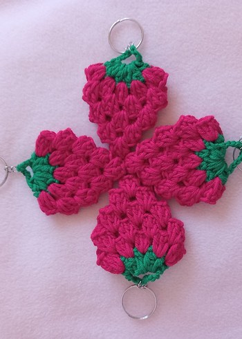 Çilekli anahtarlık - Görsel 2