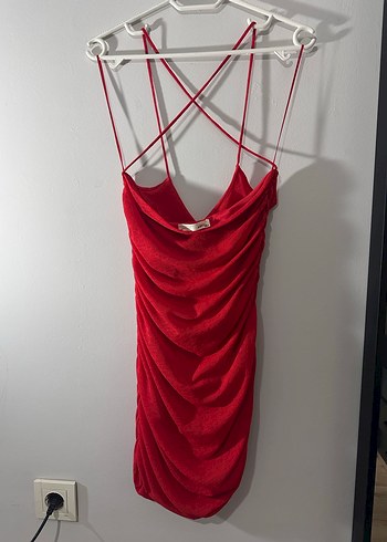 PULL BEAR bir gece giyildi Kırmızı Drapeli İnce Askılı Midi - Görsel 3