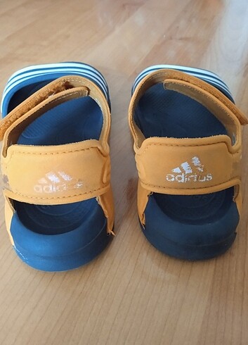 32 Beden gri Renk #adidas #sandalet #erkek #cocuk