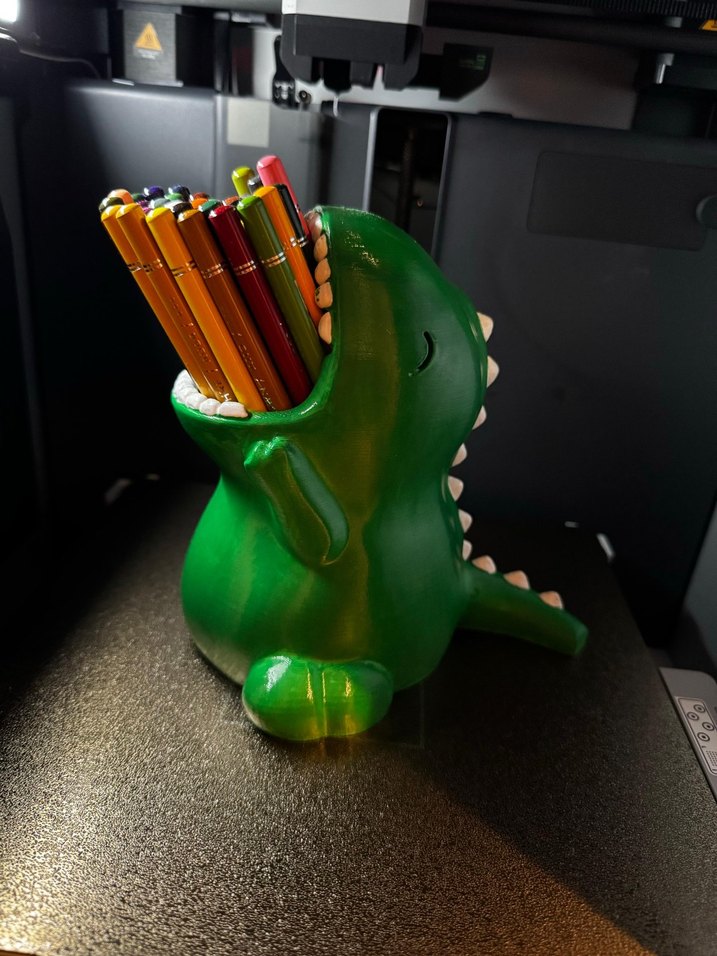 Yeşil Renkli Dinozor Figür Kalemlik renk isterseniz değişir - Görsel 2