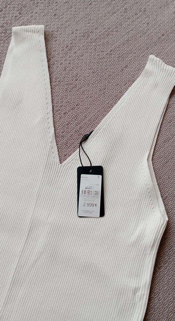 NETWORK V Yaka Beyaz Triko Kadın Atlet - Görsel 2