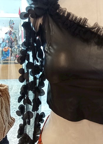 Siyah Straplez Fırfırlı Gotik Bluz - Görsel 2