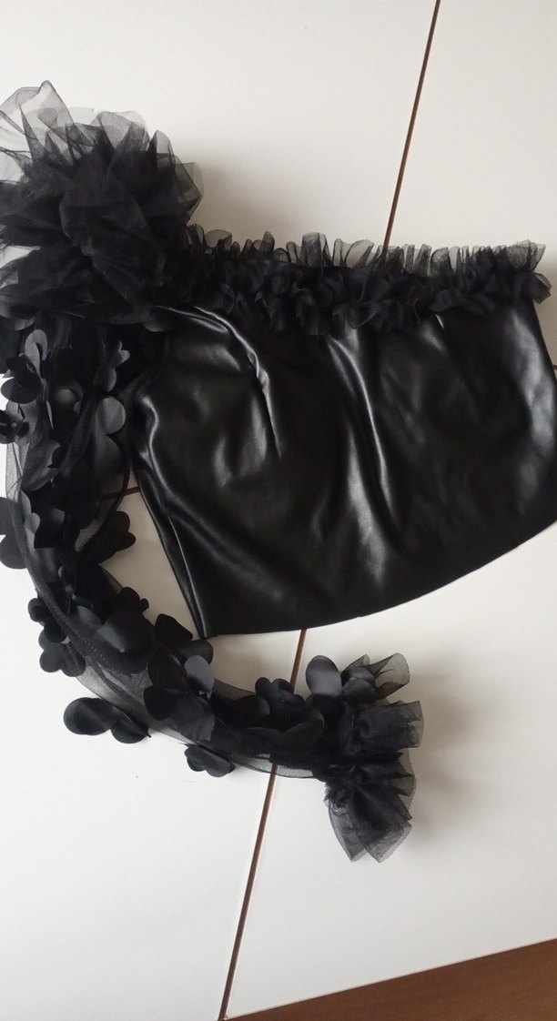 Siyah Straplez Fırfırlı Gotik Bluz - Görsel 5