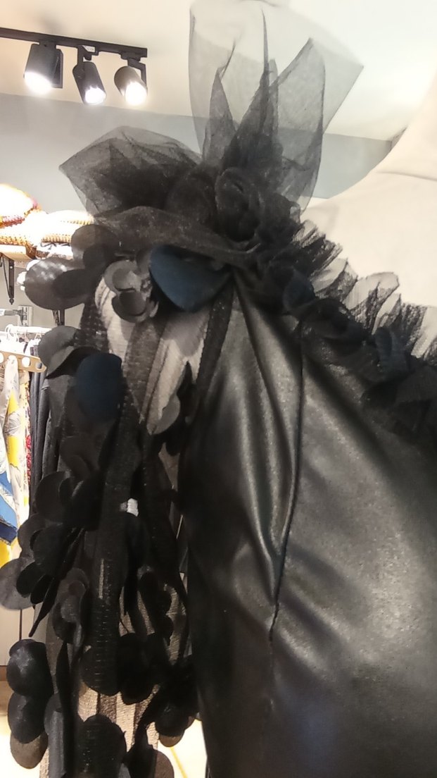 Siyah Straplez Fırfırlı Gotik Bluz - Görsel 4