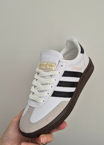 Adidas ürünü