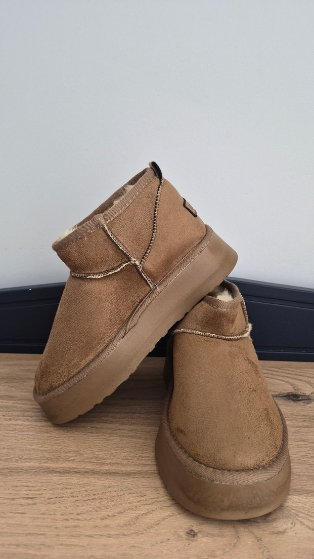 UGG Süet Bilek Bot — görsel 7/10