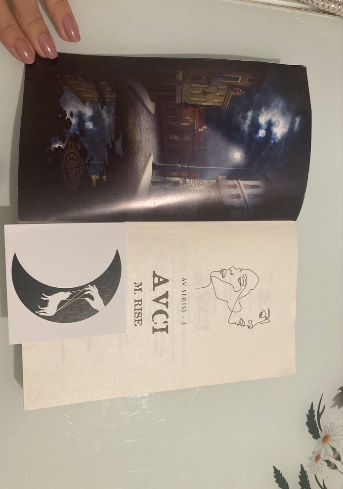 Avcı - M. Rise Roman - Görsel 3