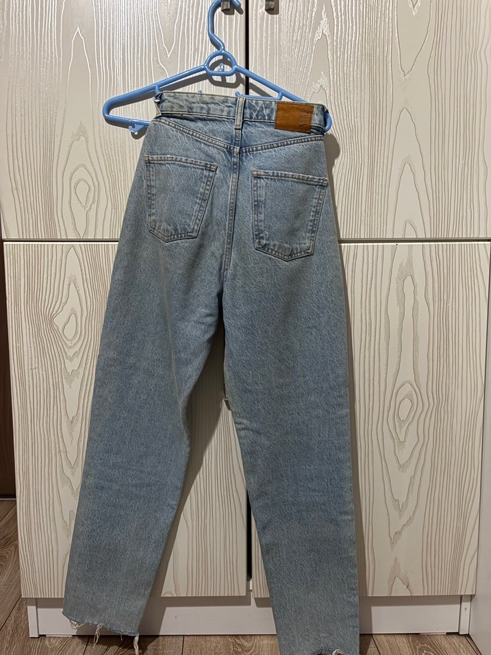 Zara Yırtık Detaylı Kadın Jean - Görsel 3