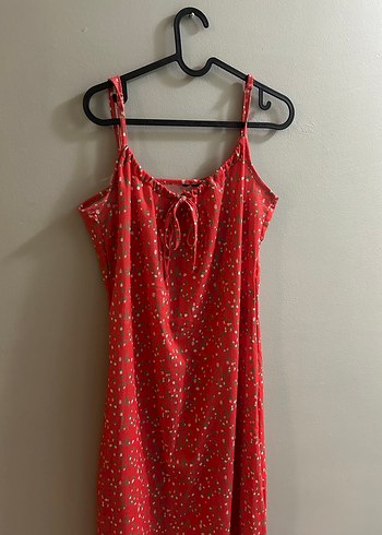 Kırmızı Bağcıklı Midi Elbise - Görsel 3