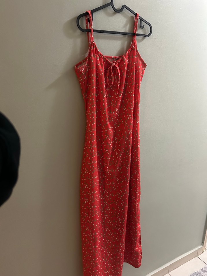 Kırmızı Bağcıklı Midi Elbise - Görsel 2