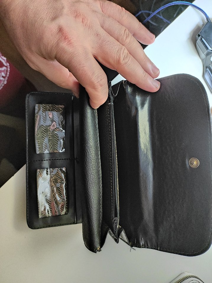 Siyah Deri Prada Kadın Cüzdan - Görsel 3