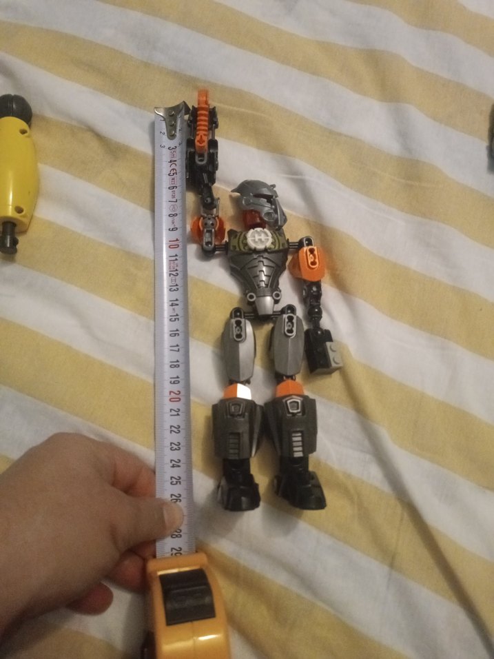 Gri Robot Aksiyon Figürü - Görsel 5