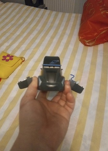 Siyah Oyuncak Kamyonet - Görsel 4