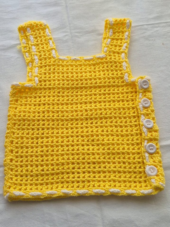 Sarı Nakışlı Kız Çocuk Örgü Yelek - Görsel 2