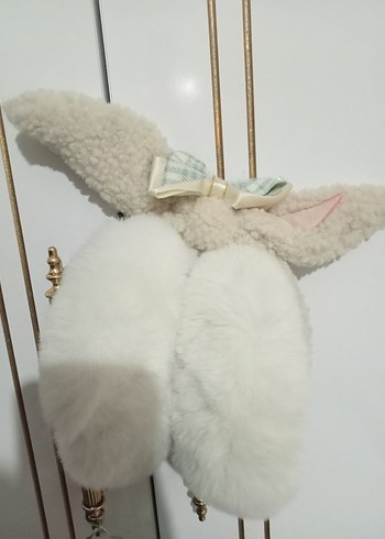 Nakışlı Beyaz Kürklü Kulaklık - Görsel 2