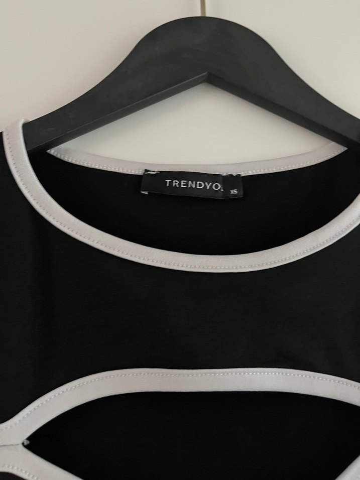 Siyah beyaz bluz - Görsel 2