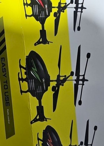 Renkli Kanatlı Siyah Helikopter Oyuncak.25 metre yüksekliğe uçar - Görsel 4