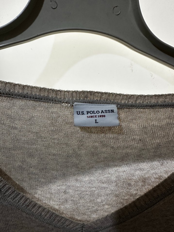 Bej V Yakalı Triko - Görsel 3