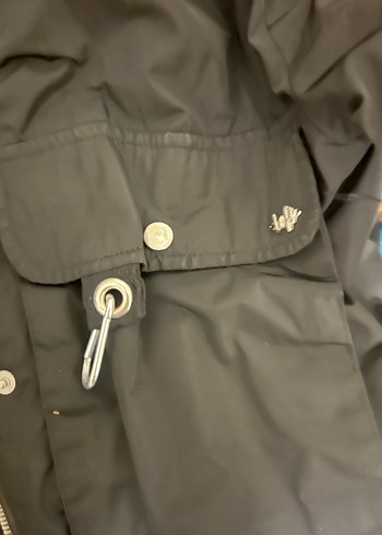 Sokak Stili Siyah Kadın Kürklü Mont - Görsel 5