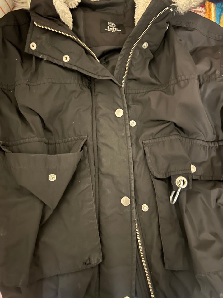 Sokak Stili Siyah Kadın Kürklü Mont - Görsel 2