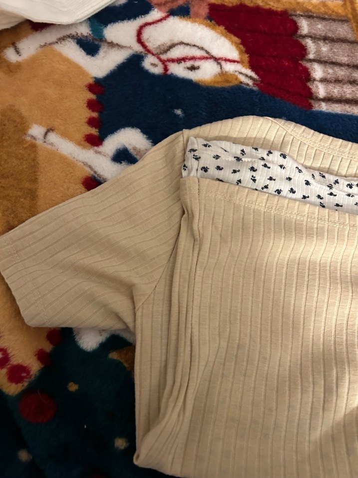 Düğmeli Kısa Kollu Bej Kadın Bluz - Görsel 3