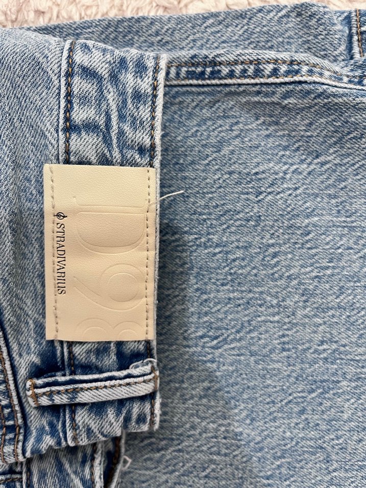 Stradivarius Kadın Denim Pantolon - Görsel 3