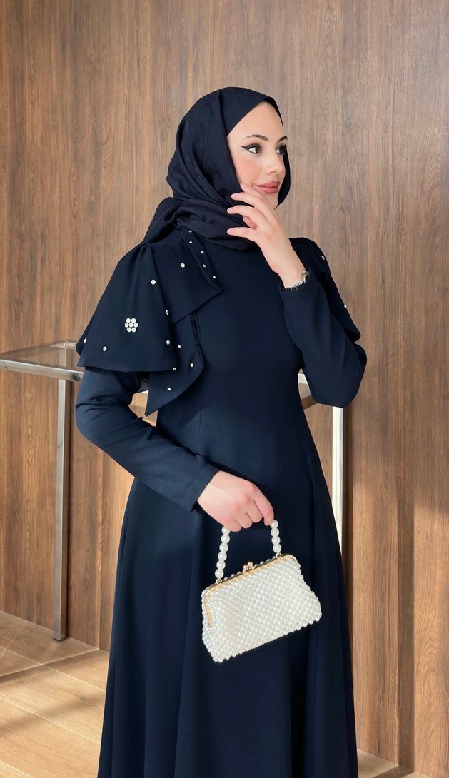 Kiralık şal dahil Siyah Uzun Kollu Gotik Ofis Elbisesi - Görsel 4